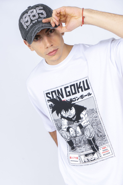 Remera oversize "SON GOKU"