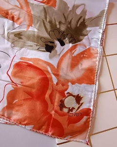Pañuelo Floreado con Naranja 50x50cm - comprar online