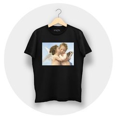 Remera Angel Kiss en internet