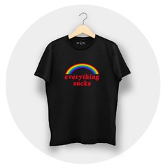 Remera Everything Sucks - comprar online