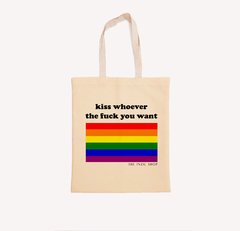 Kiss whoever the fuck you want tote bag - comprar online