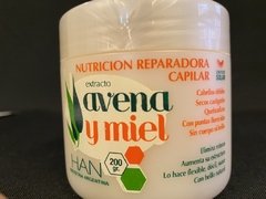 Baño de crema , nutrición avena y miel han 