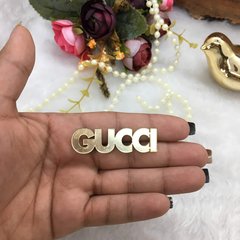 Nome de acrílico 2cmx2cm . Chanel, Gucci, Marca na internet