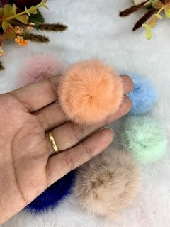 Pompom Achatado 4,5 cm cor rose, verde bebê, Salomon bebê, azul bebê, bege, azul Royal, branco - loja online