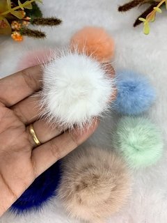 Pompom Achatado 4,5 cm cor rose, verde bebê, Salomon bebê, azul bebê, bege, azul Royal, branco - loja online