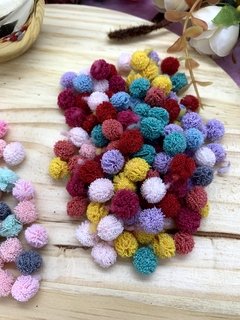 Pompom de malha 10mm/1cm pct colorido 50un - comprar online