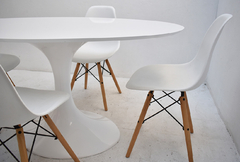 Combo Comedor 4 Silla Eames Original + Mesa Ovalada 1.50 x 1 mt