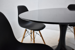 Combo Comedor 4 Silla Eames Original + Mesa Ovalada 1.50 x 1 mt - comprar online