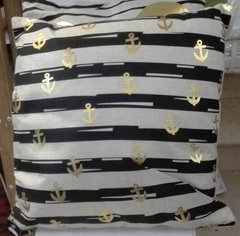 ALMOHADONES ESTAMPADOS CON NEGRO Y DORADO 45 X 45 CTMS 825SE100 01 en internet