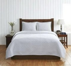 CUBRECAMA COVER MATELASEADO HOTELERÍA QUEEN 2 1/2 PLAZAS CON FUNDAS DE ALMOHADONES 815AR606 02