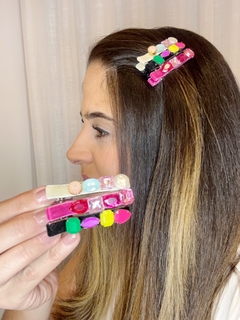 Hair clip Neon na internet