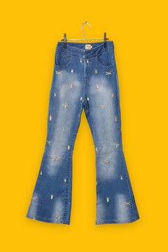 Imagem do Calça jeans flare bordada