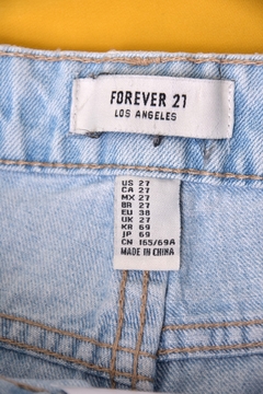 Shorts jeans Forever21 na internet