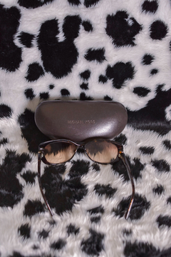 Oculos Michael Kors - 3 brechó