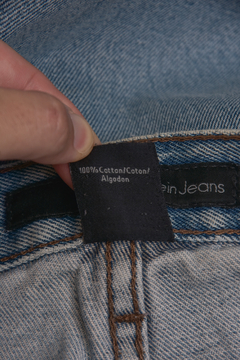 Jeans Calvin Klein na internet