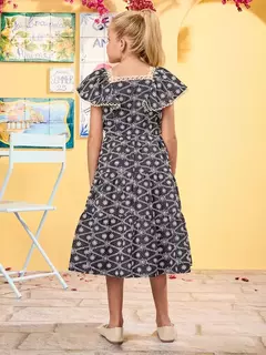 Vestido Preto de Laise Bordado Anime na internet