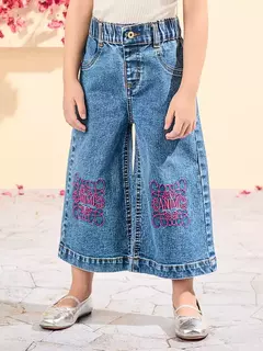 calça jeans com bordado Anime