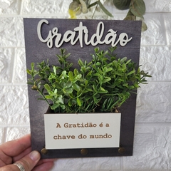 Porta chaves com nicho Gratidão - comprar online