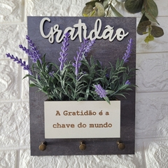 Porta Chaves Nicho Gratidão Lavanda - comprar online