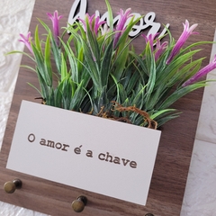 Porta chaves Nicho Amor com flores - comprar online