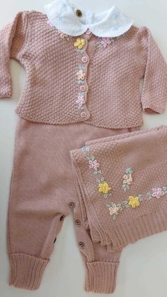 Saída de maternidade em tricô bordado á mão - comprar online