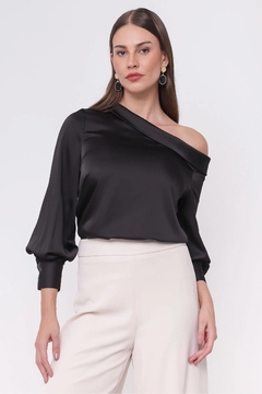 Blusa Taciana Cetim Ombro a Ombro