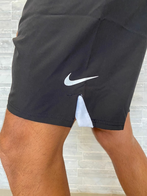 Calça Legging Nike Dri-fit Challenger Masculina - Preto - GG :  : Moda