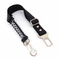 Cinto segurança veicular para pets viagem - Paracord ajustável - Coleira para Cachorros - Necessário, sim. Sem graça, não.