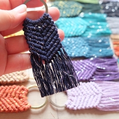 10 Mini Chaveiros | Macrame | Mermaid - Coleira para Cachorros - Necessário, sim. Sem graça, não.