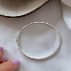 Bracelete Algema oval com aro quadrado e liso em prata 925 - comprar online