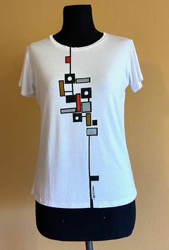 Remera geo, mujer, manga corta. - Betina Ropa Pintada