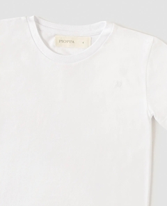 REMERA BASIC BLANCA PIOPPA en internet