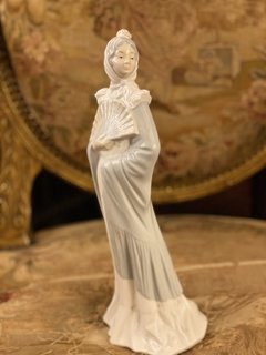 Escultura em porcelana “Menina e o ganço” NAO Lladro
