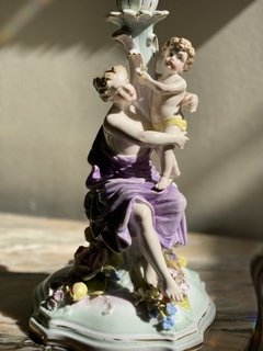 Castiçal em porcelana alemã Plaue, século XIX - Art Rarus Antiquário