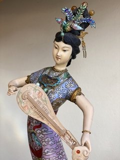 Escultura em cloisonné representando gueixa - comprar online