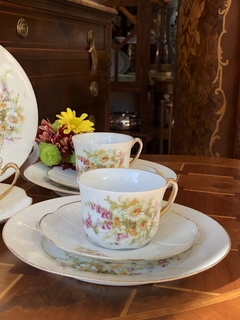 Imagem do Trio de chá em porcelana Limoges