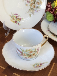 Trio de chá em porcelana Limoges - comprar online