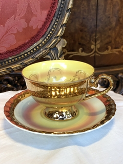Xícara de chá com cena galante Porcelanarte - comprar online