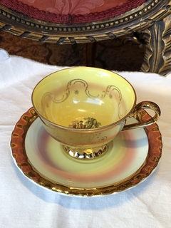 Xícara de chá com cena galante Porcelanarte - comprar online