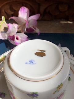 Xícara de chá em porcelana Dresden pintada a mão - loja online