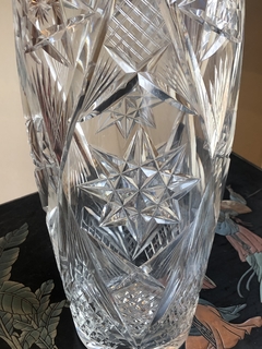 Grande vaso de cristal lapidado com borda de metal banhado a prata - loja online