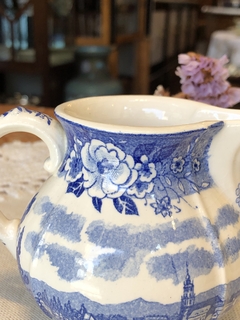 Leiteira em porcelana inglesa - Art Rarus Antiquário