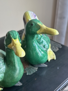 Par de esculturas Patos em porcelana chinesa - comprar online