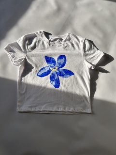 Baby Tee Flower - comprar online