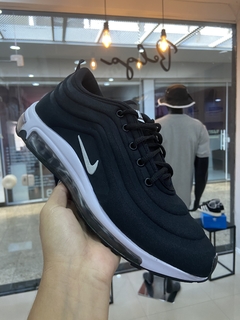 Nike Air Max na internet