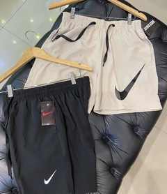 Short Elastano Nike