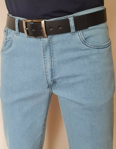 Jeans elastizado celeste