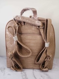 Mochila Cartera Lorenza - comprar online