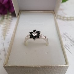 ANILLO FLOR ONIX