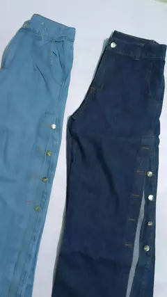 JEANS BOTONES